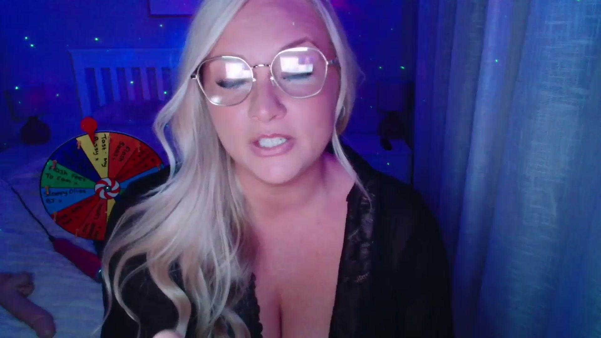 Gallery image thumbnail from AlexisBrookeX's myfreecams stream on, 08/01/2025, 23:57 image 2 of 20