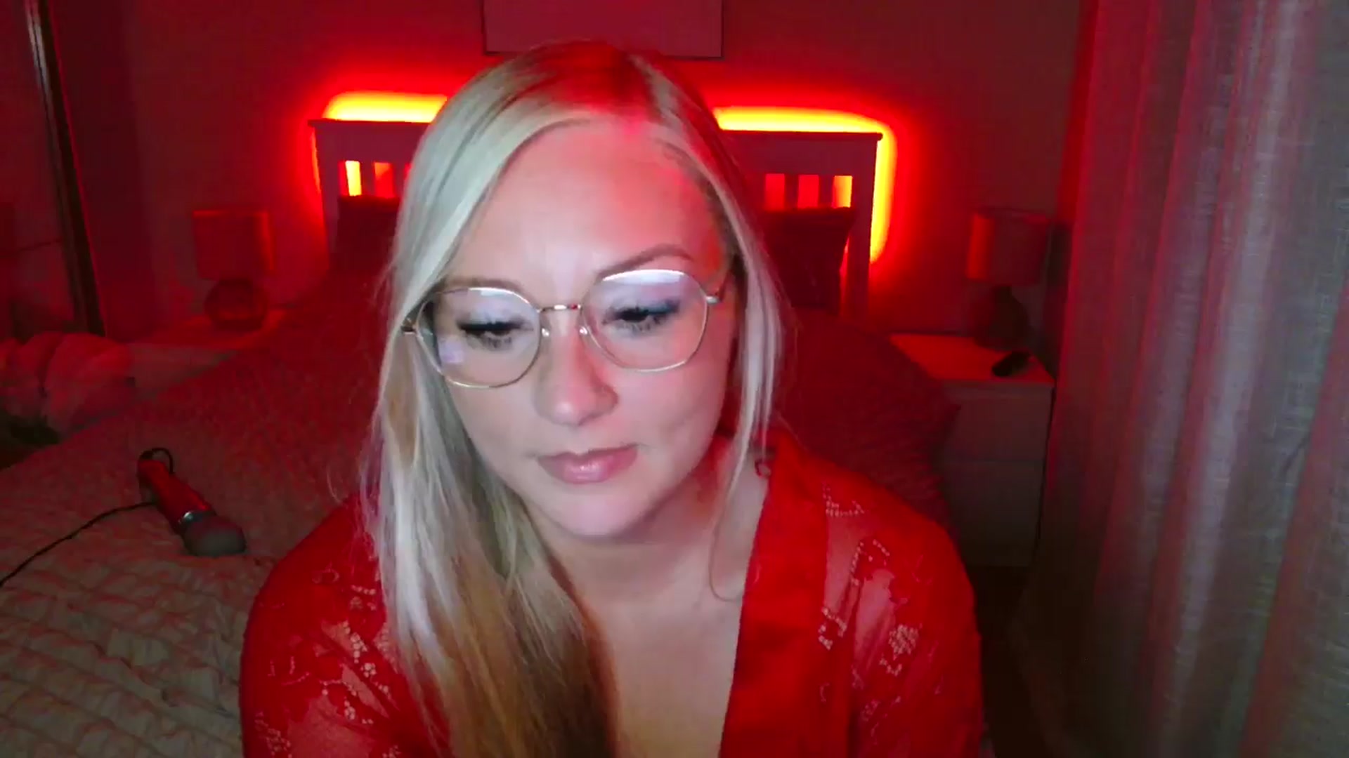 Gallery image thumbnail from AlexisBrookeX's myfreecams stream on, 08/29/2025, 23:26 image 10 of 20