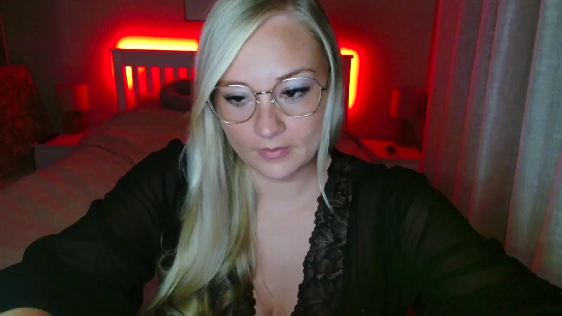 Gallery image thumbnail from AlexisBrookeX's myfreecams stream on, 09/06/2025, 24:00 image 8 of 20