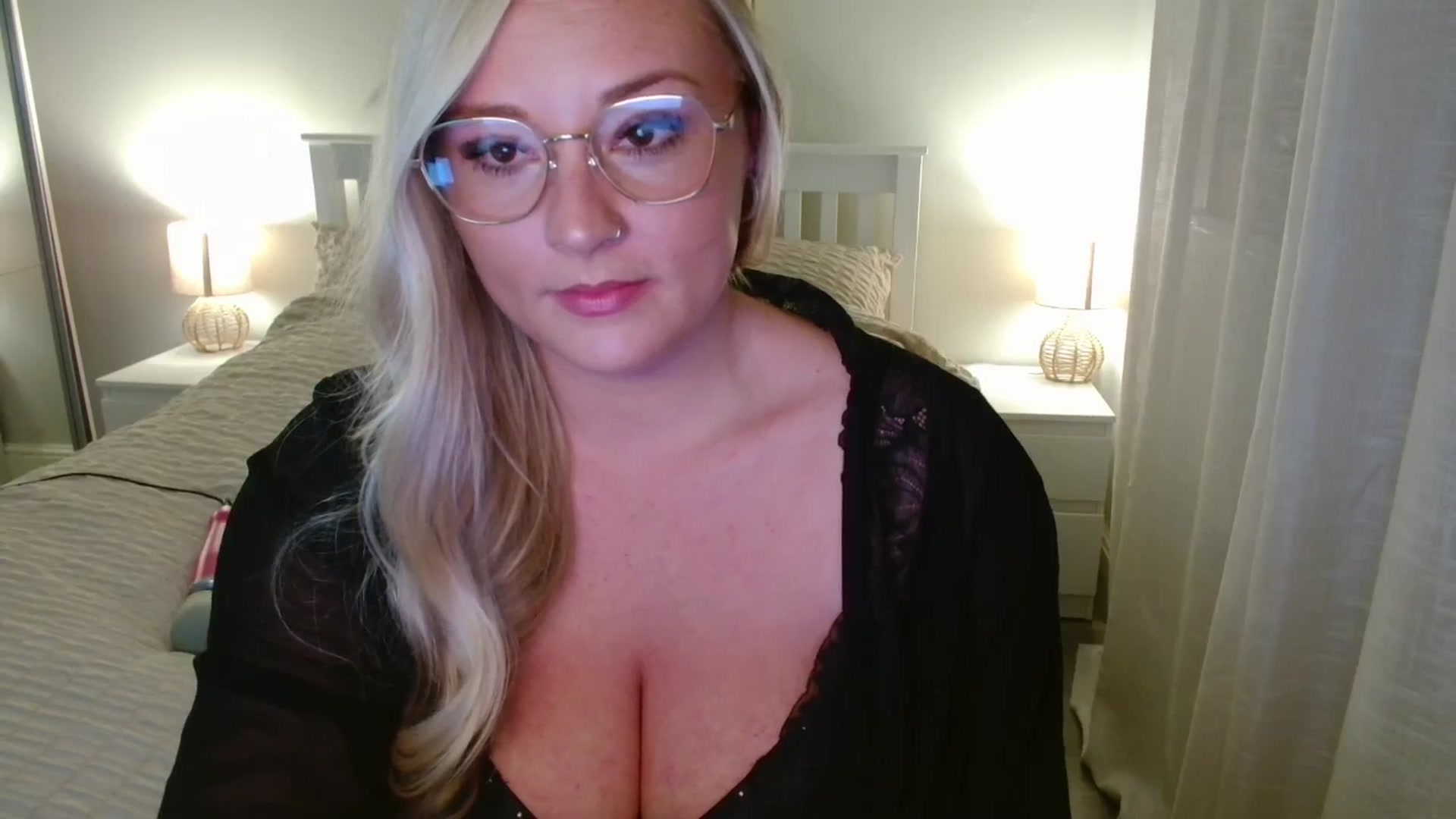 Gallery image thumbnail from AlexisBrookeX's myfreecams stream on, 09/26/2025, 21:48 image 8 of 20