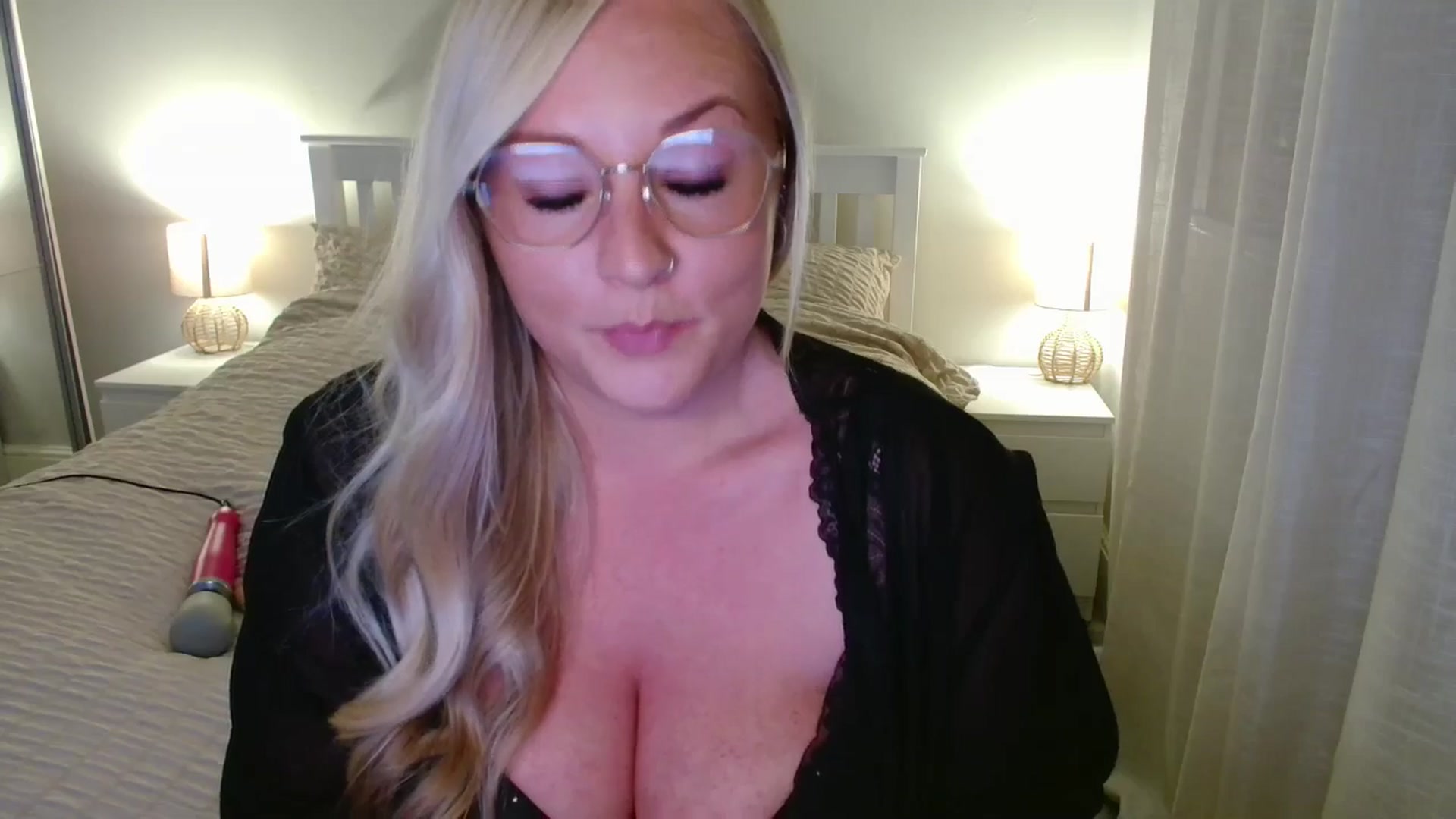 Gallery image thumbnail from AlexisBrookeX's myfreecams stream on, 09/26/2025, 21:48 image 11 of 20