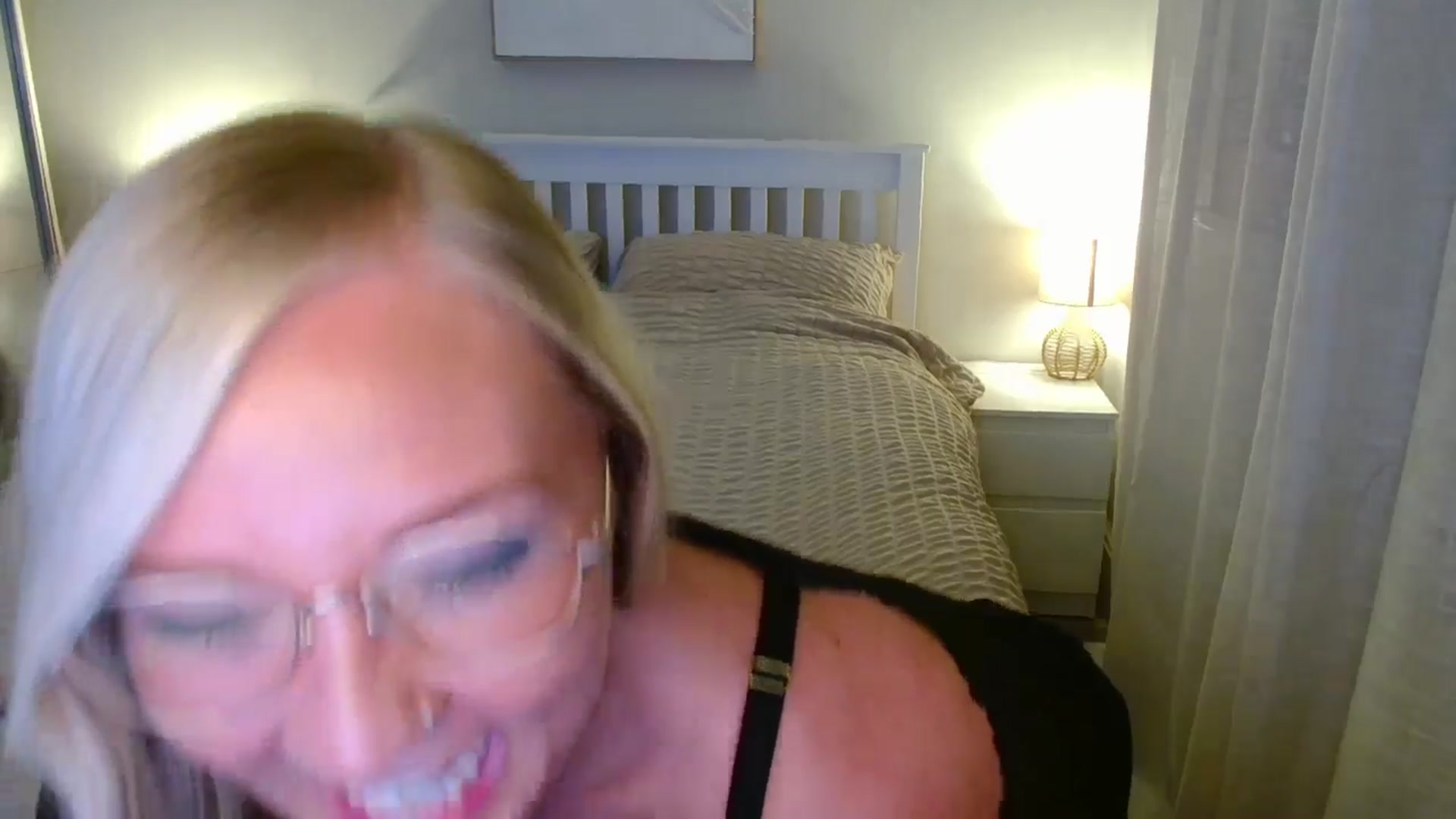 Gallery image thumbnail from AlexisBrookeX's myfreecams stream on, 09/26/2025, 21:48 image 18 of 20