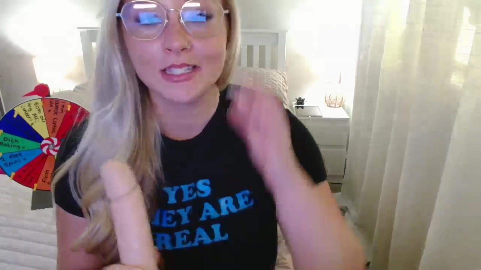 Gallery image thumbnail from AlexisBrookeX's myfreecams stream on, 09/28/2025, 15:33 image 7 of 20