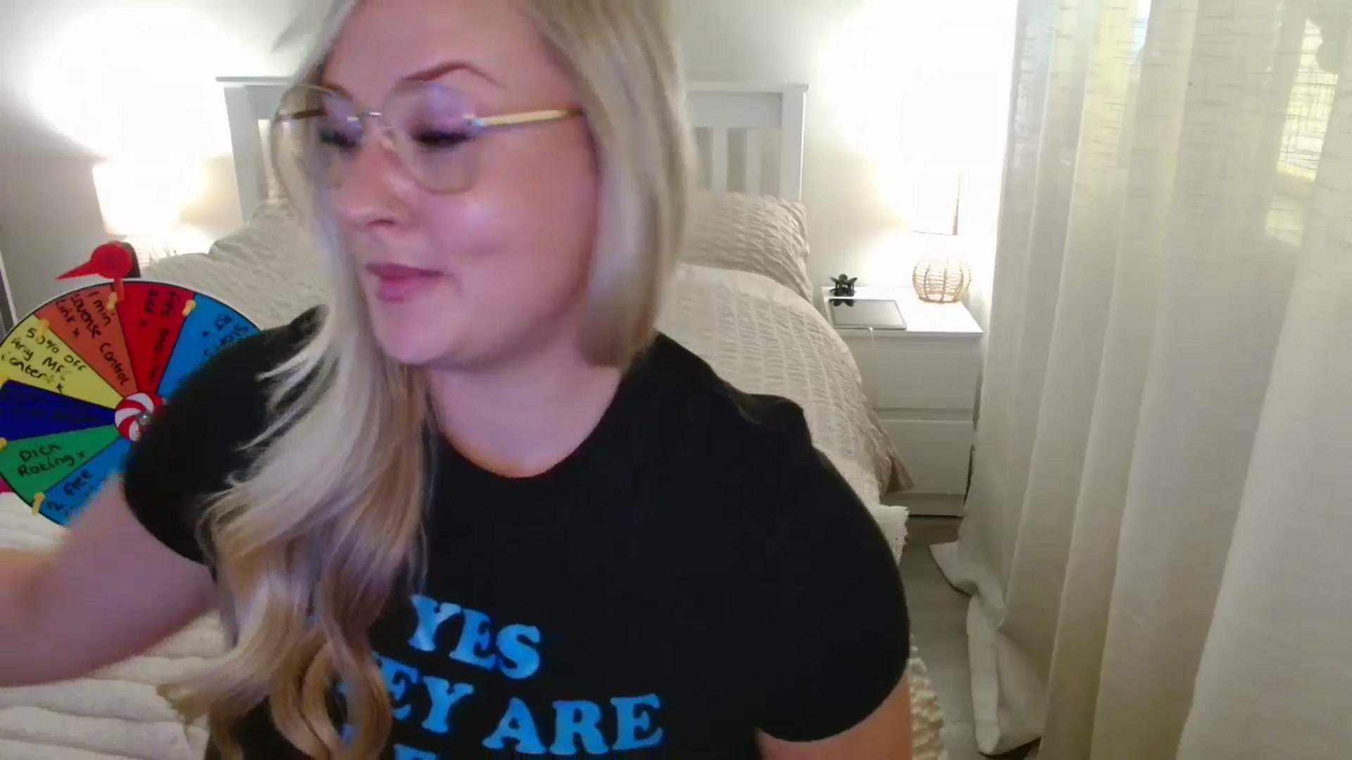 Gallery image thumbnail from AlexisBrookeX's myfreecams stream on, 09/28/2025, 15:33 image 9 of 20