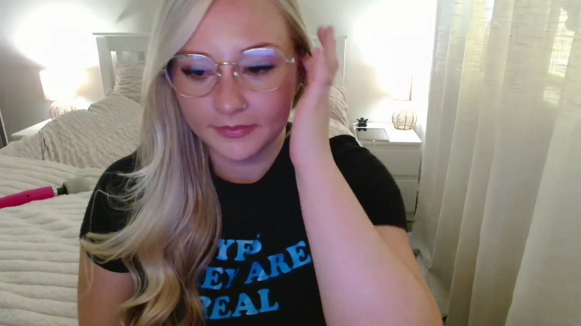 Gallery image thumbnail from AlexisBrookeX's myfreecams stream on, 09/28/2025, 15:33 image 5 of 20