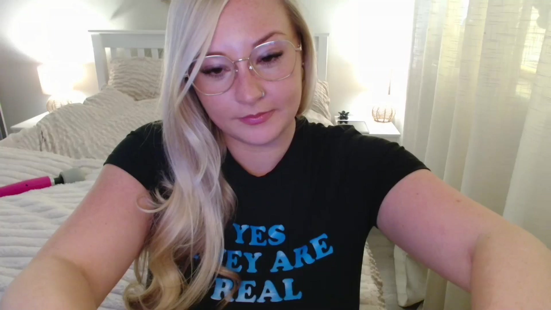 Gallery image thumbnail from AlexisBrookeX's myfreecams stream on, 09/28/2025, 15:33 image 1 of 20