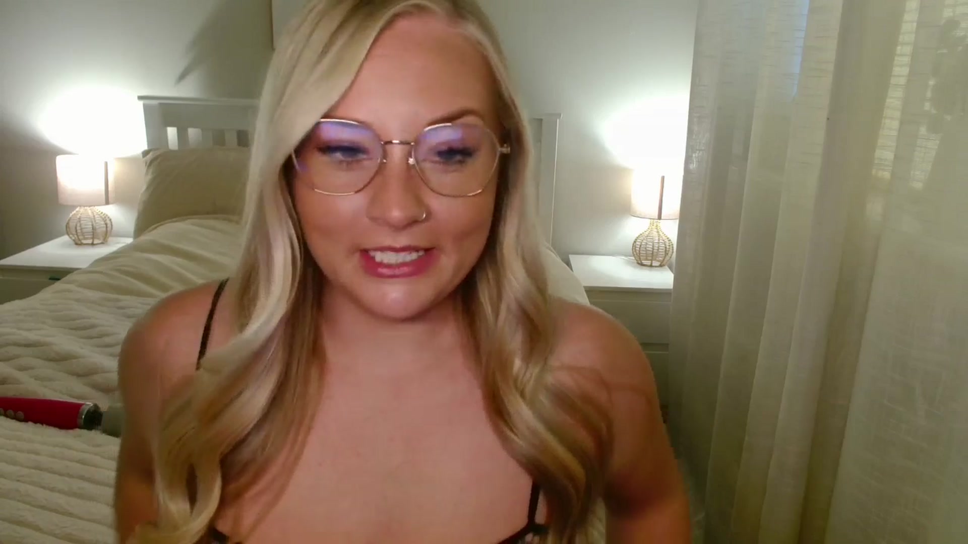 Gallery image thumbnail from AlexisBrookeX's myfreecams stream on, 10/10/2025, 15:03 image 12 of 20