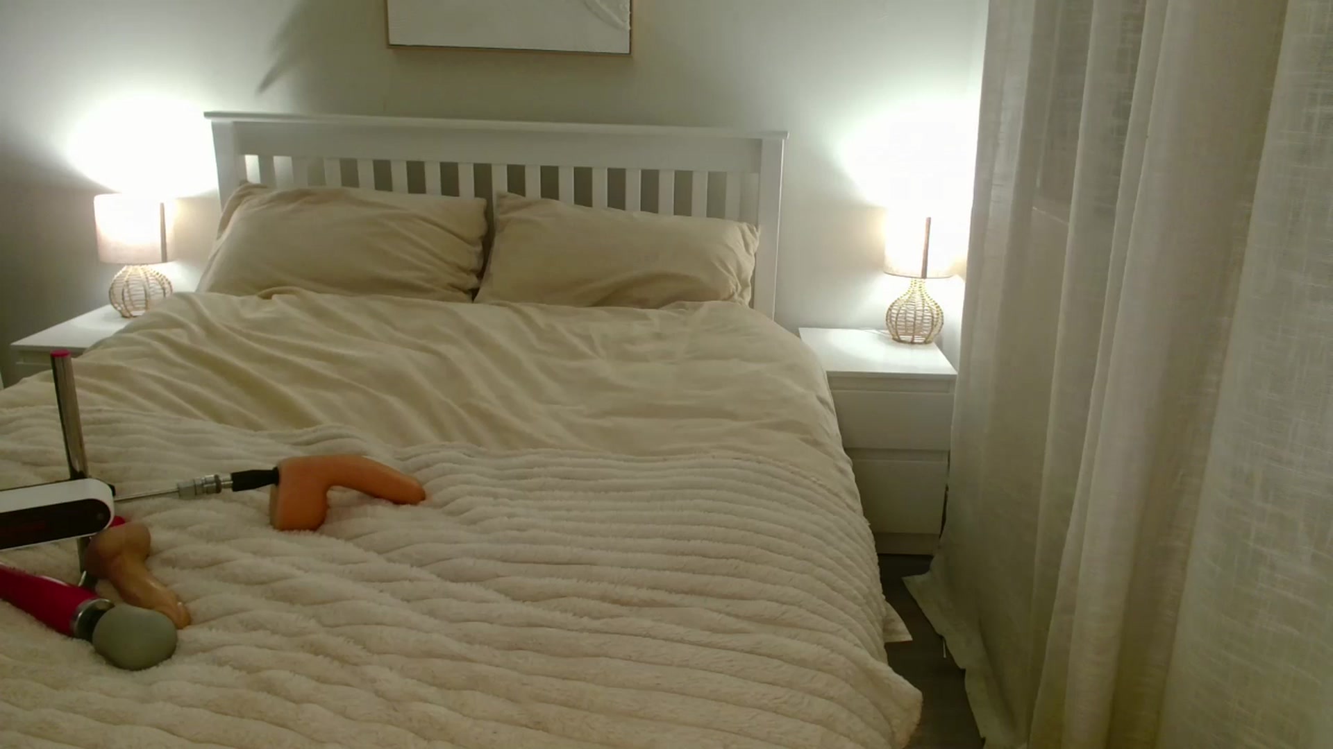 Gallery image thumbnail from AlexisBrookeX's myfreecams stream on, 10/10/2025, 21:54 image 1 of 20