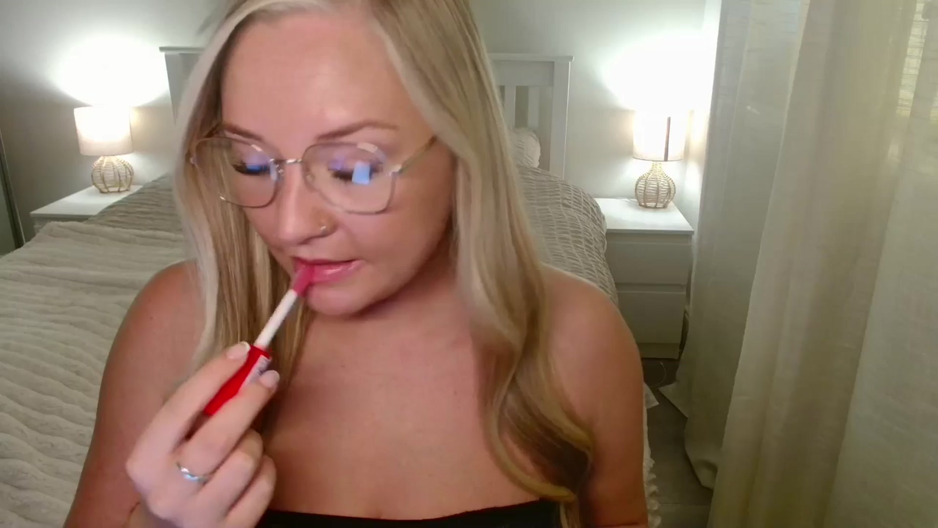 Gallery image thumbnail from AlexisBrookeX's myfreecams stream on, 10/13/2025, 14:51 image 20 of 20