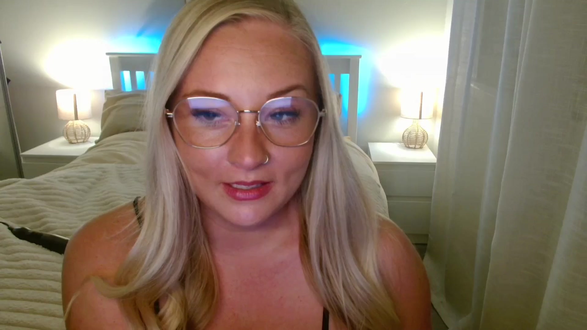 Gallery image thumbnail from AlexisBrookeX's myfreecams stream on, 10/22/2025, 21:44 image 13 of 20