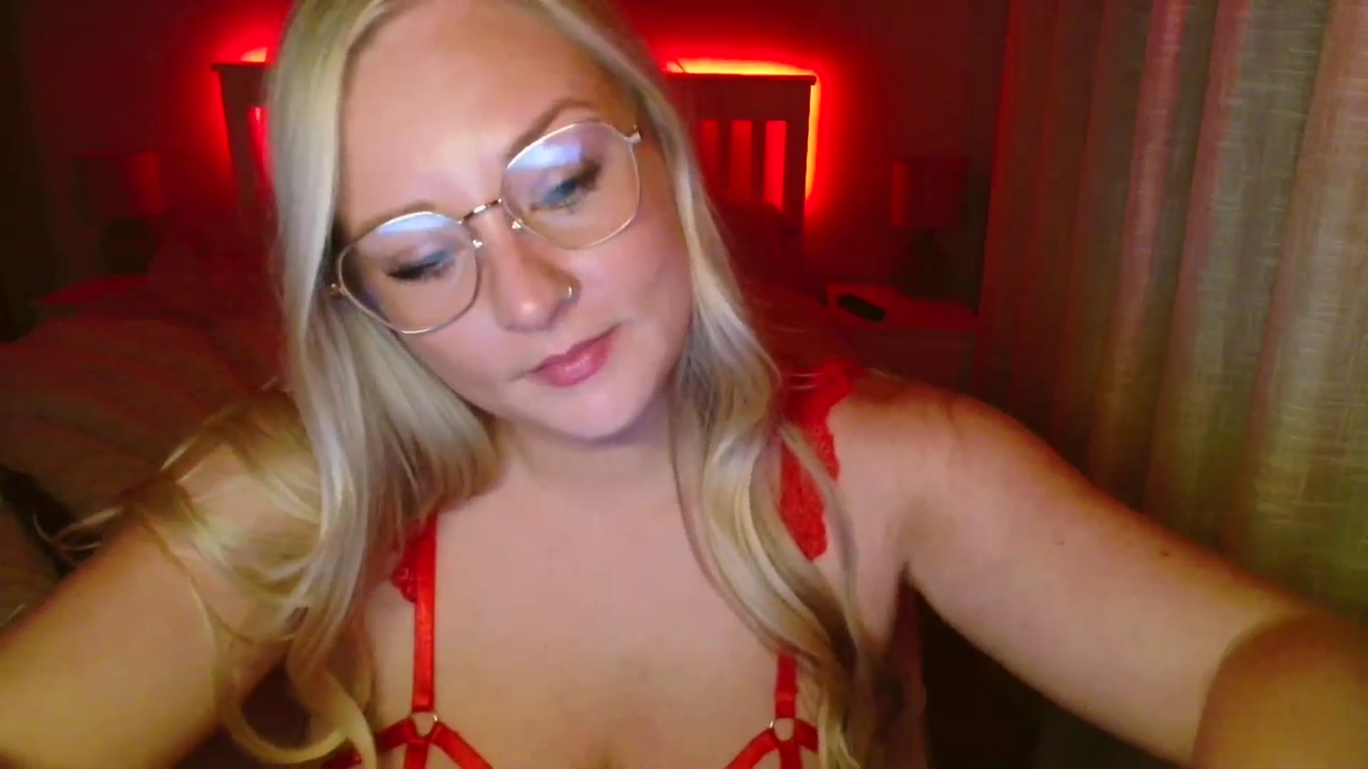 Gallery image thumbnail from AlexisBrookeX's myfreecams stream on, 11/07/2025, 23:24 image 18 of 20