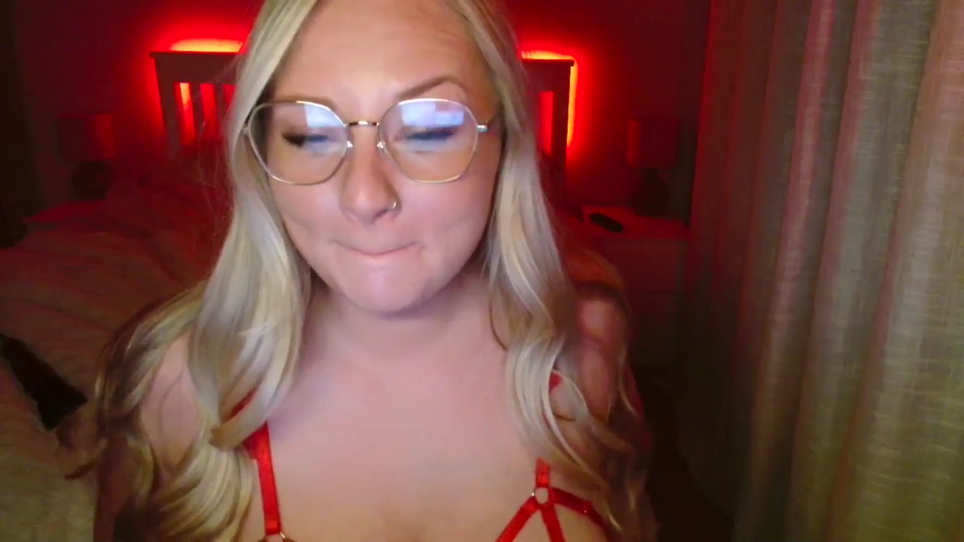 Gallery image thumbnail from AlexisBrookeX's myfreecams stream on, 11/07/2025, 23:24 image 13 of 20