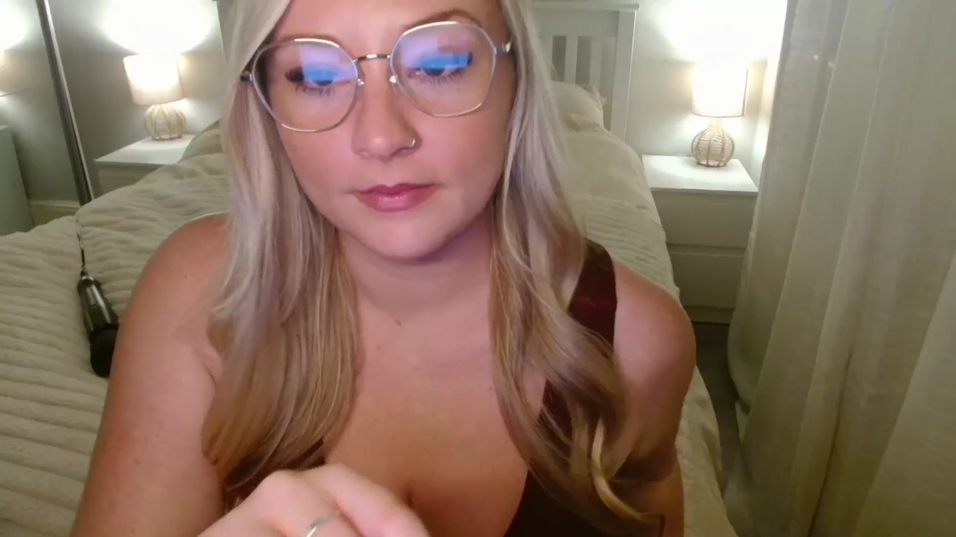 Gallery image thumbnail from AlexisBrookeX's myfreecams stream on, 11/14/2025, 15:02 image 10 of 20