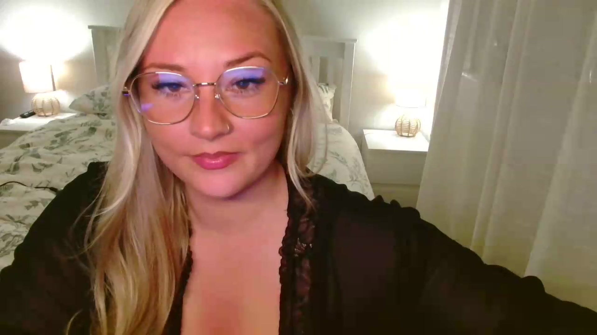 Gallery image thumbnail from AlexisBrookeX's myfreecams stream on, 05/01/2026, 21:51 image 7 of 20