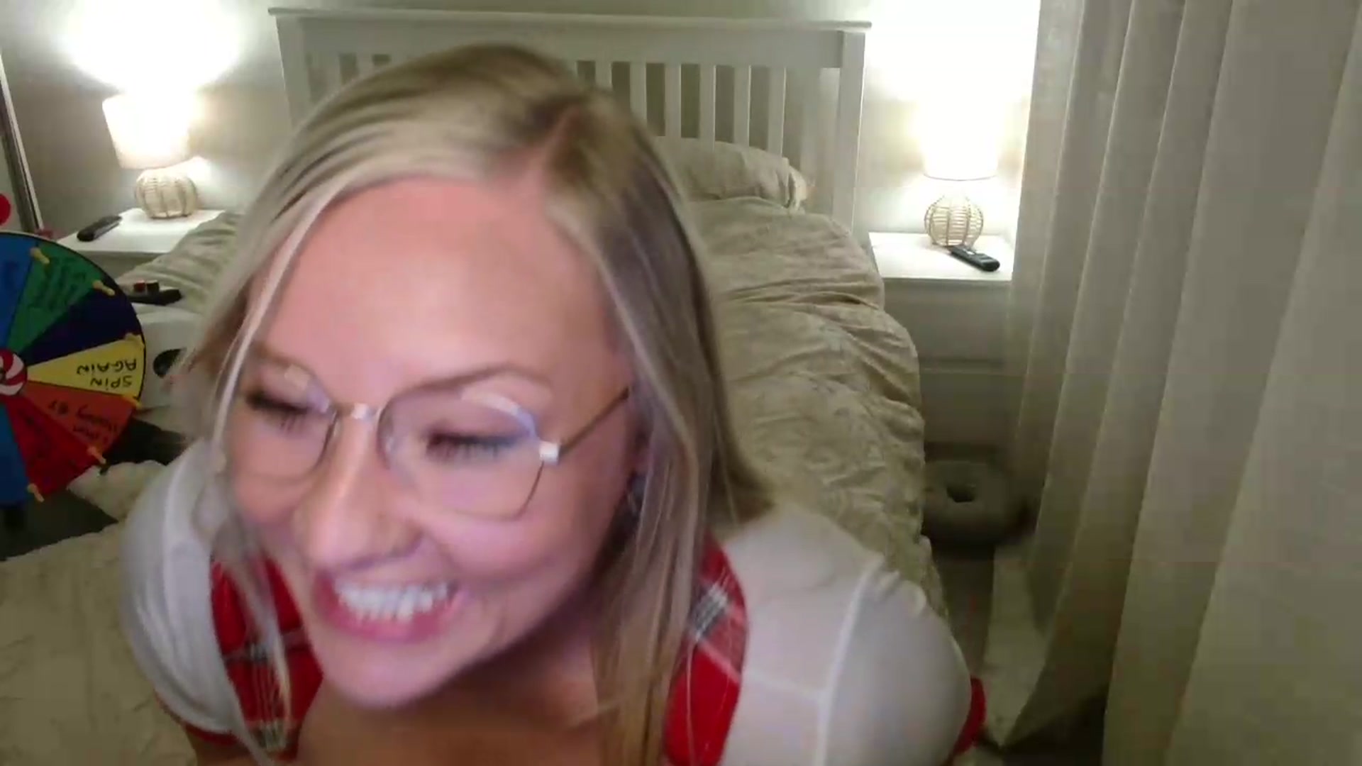 Gallery image thumbnail from AlexisBrookeX's myfreecams stream on, 05/15/2026, 23:31 image 13 of 20
