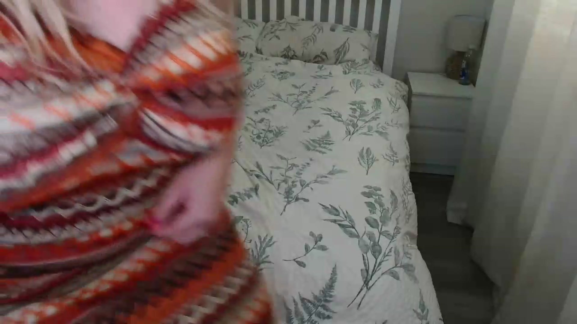 Gallery image thumbnail from AlexisBrookeX's myfreecams stream on, 07/10/2026, 14:46 image 4 of 20