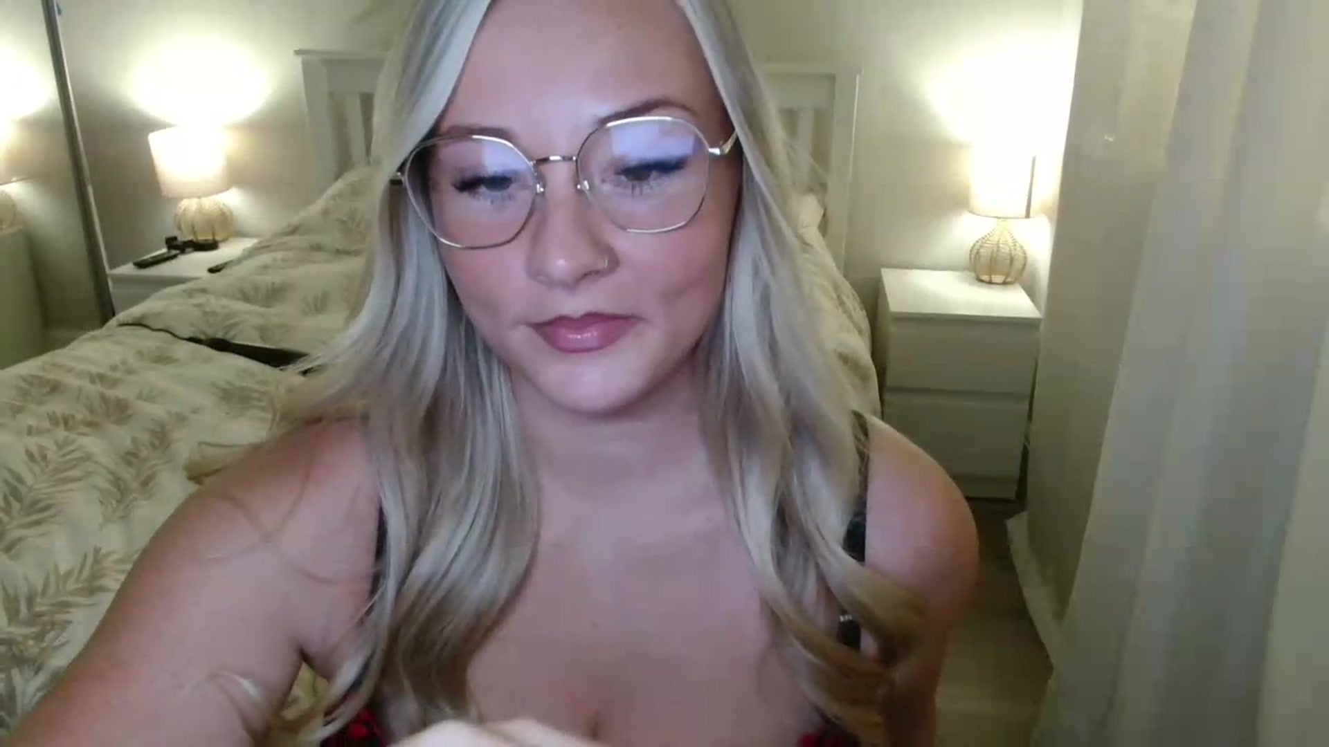 Gallery image thumbnail from AlexisBrookeX's myfreecams stream on, 09/08/2026, 13:23 image 4 of 20