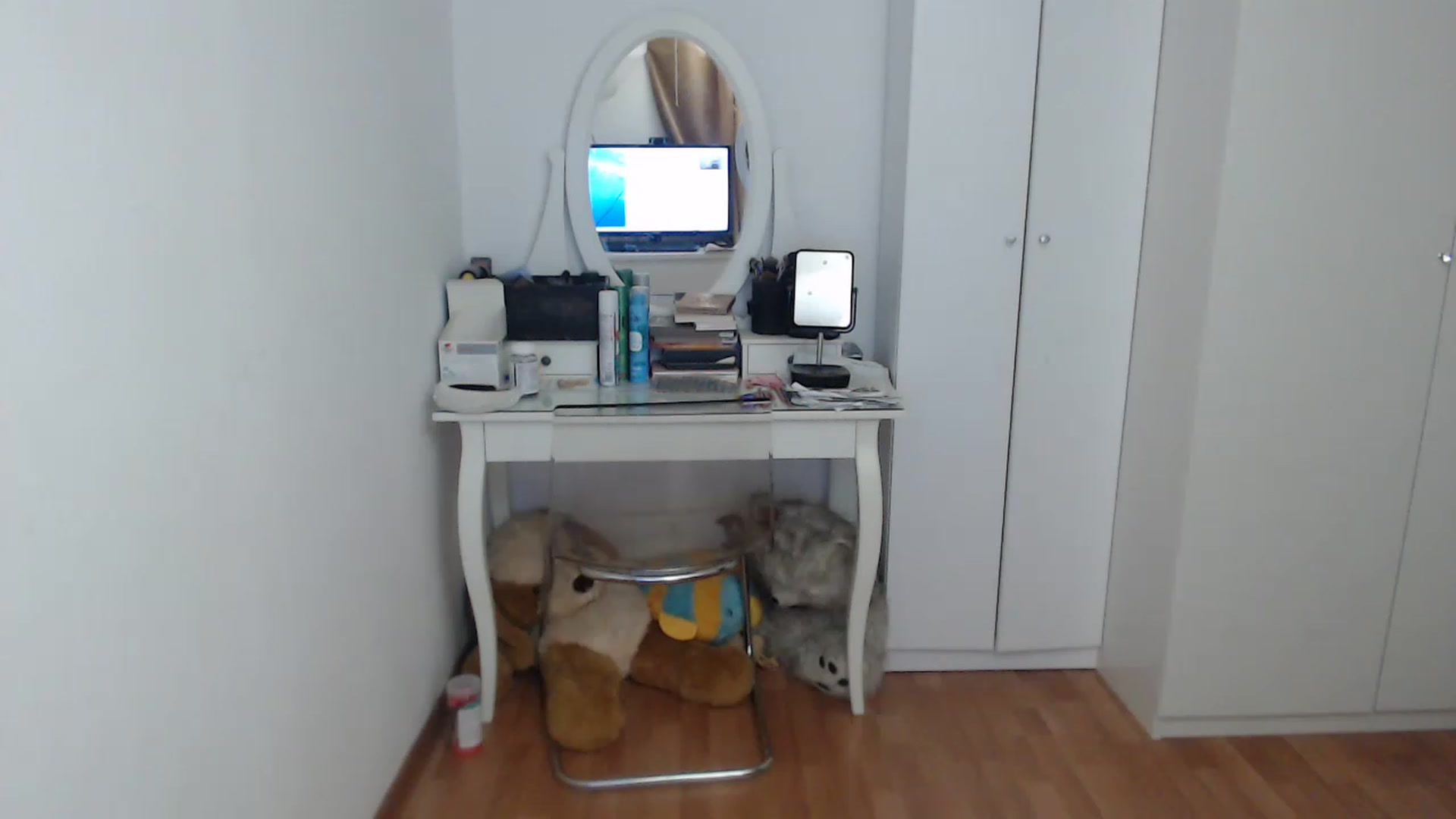 Gallery image thumbnail from AlexisJewel's myfreecams stream on, 12/07/2022, 10:05 image 9 of 20