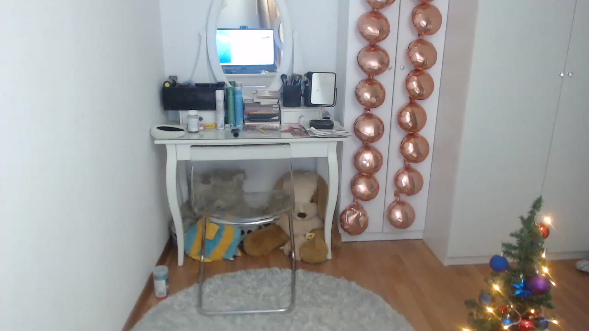 Gallery image thumbnail from AlexisJewel's myfreecams stream on, 12/24/2022, 10:56 image 4 of 20