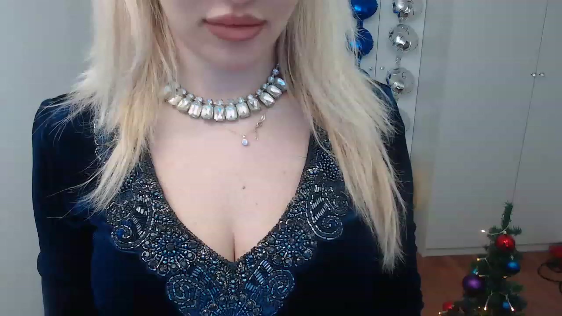 Gallery image thumbnail from AlexisJewel's myfreecams stream on, 12/31/2022, 11:05 image 1 of 20