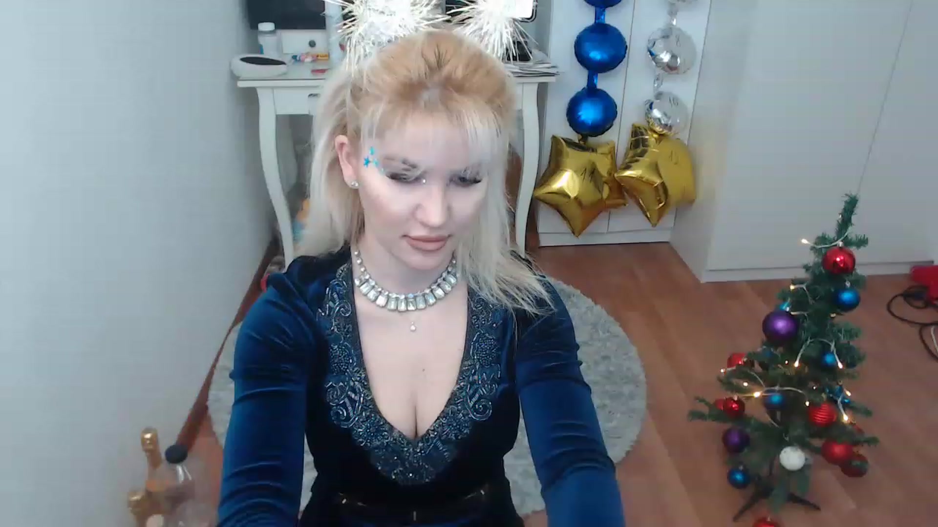 Gallery image thumbnail from AlexisJewel's myfreecams stream on, 12/31/2022, 11:05 image 2 of 20