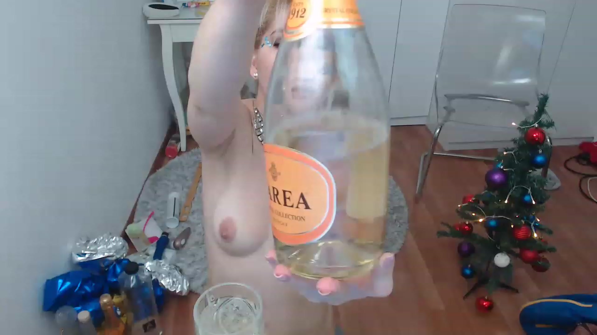 Gallery image thumbnail from AlexisJewel's myfreecams stream on, 12/31/2022, 12:24 image 7 of 20