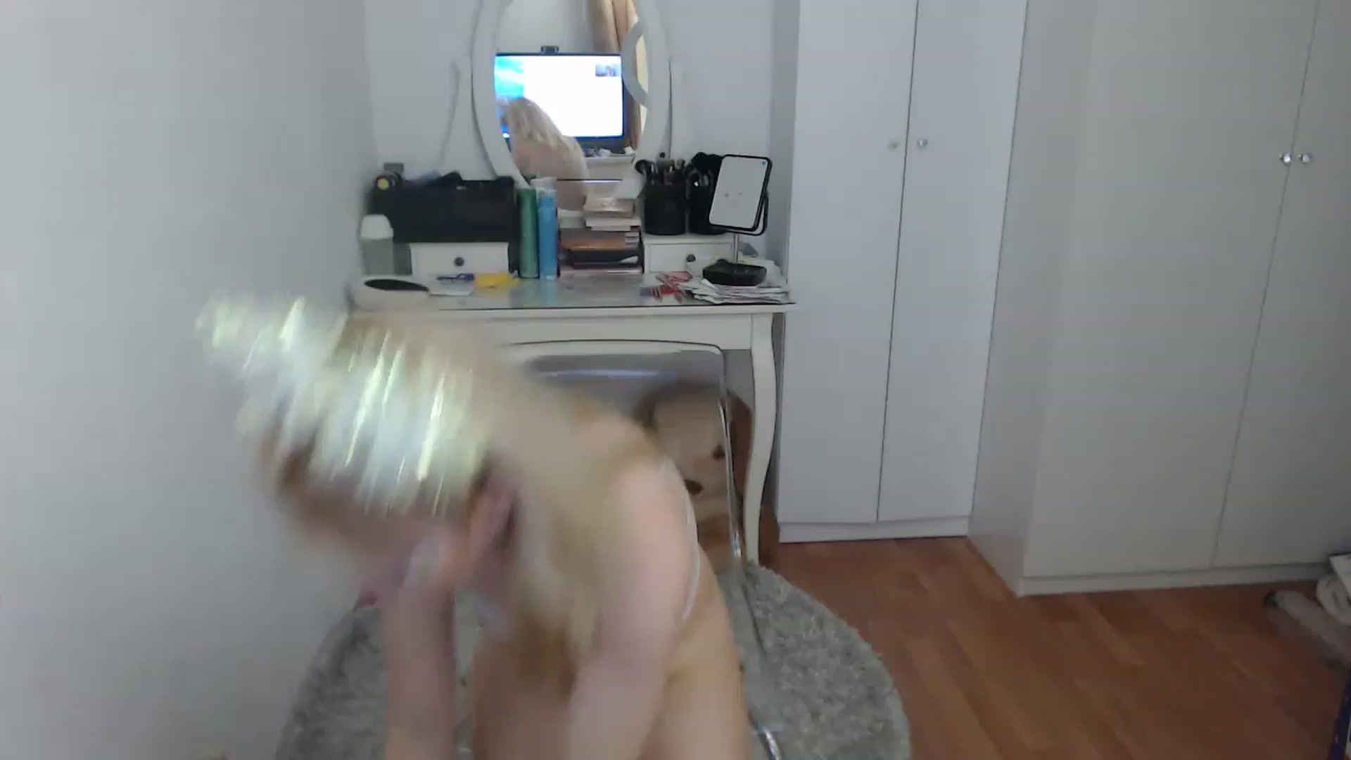 Gallery image thumbnail from AlexisJewel's myfreecams stream on, 01/10/2023, 08:08 image 2 of 20