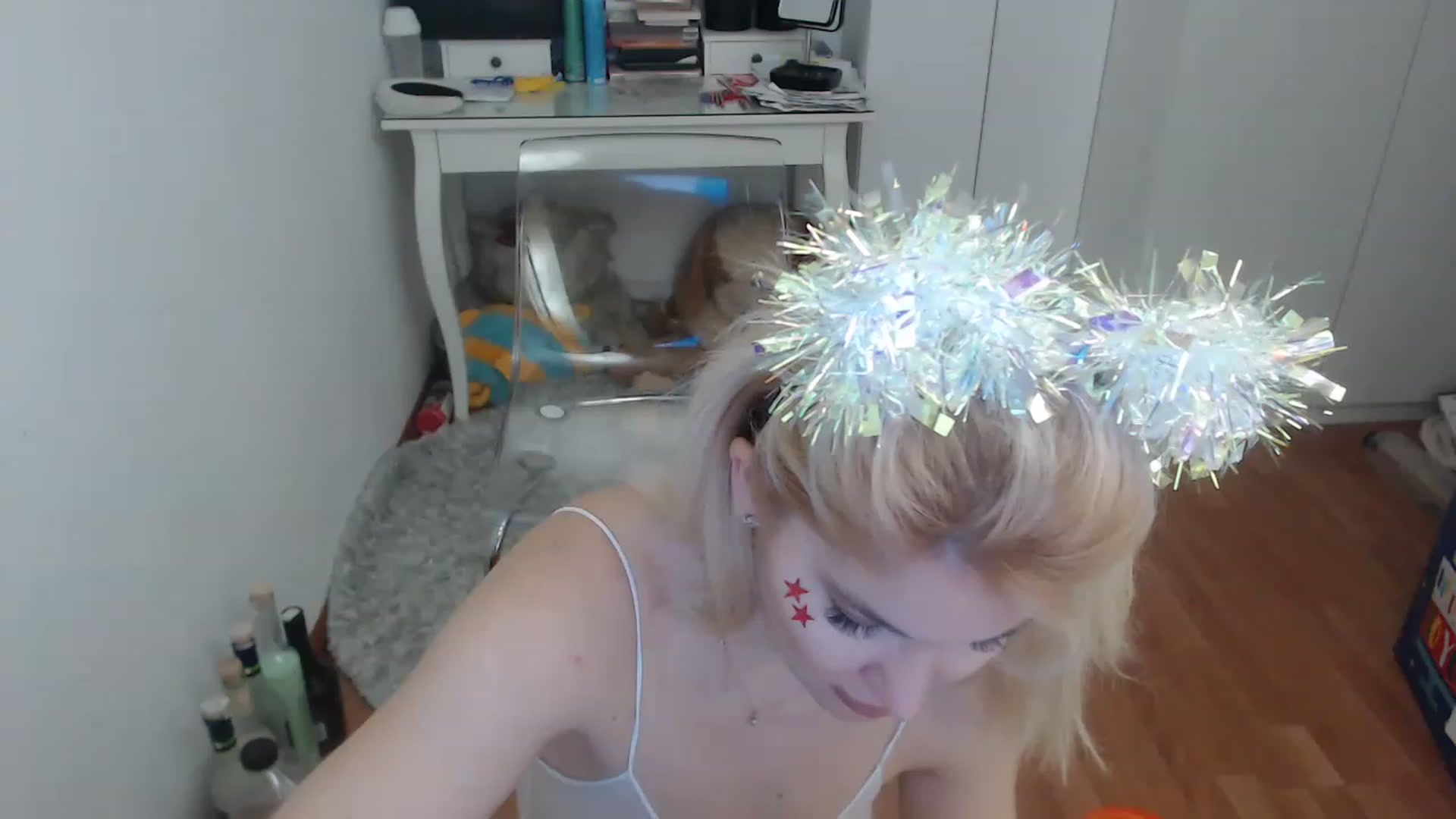 Gallery image thumbnail from AlexisJewel's myfreecams stream on, 01/10/2023, 08:08 image 12 of 20