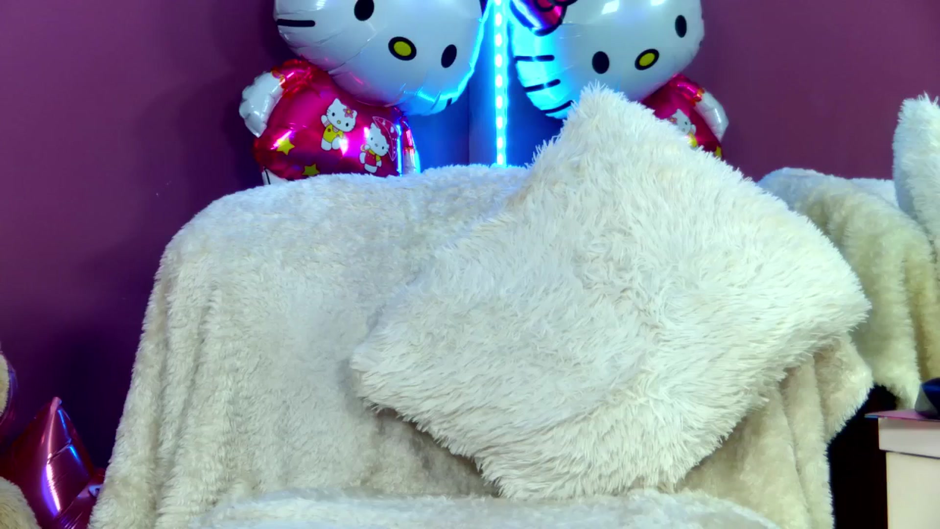 Gallery image thumbnail from AlexisLove's myfreecams stream on, 02/19/2025, 21:44 image 5 of 20
