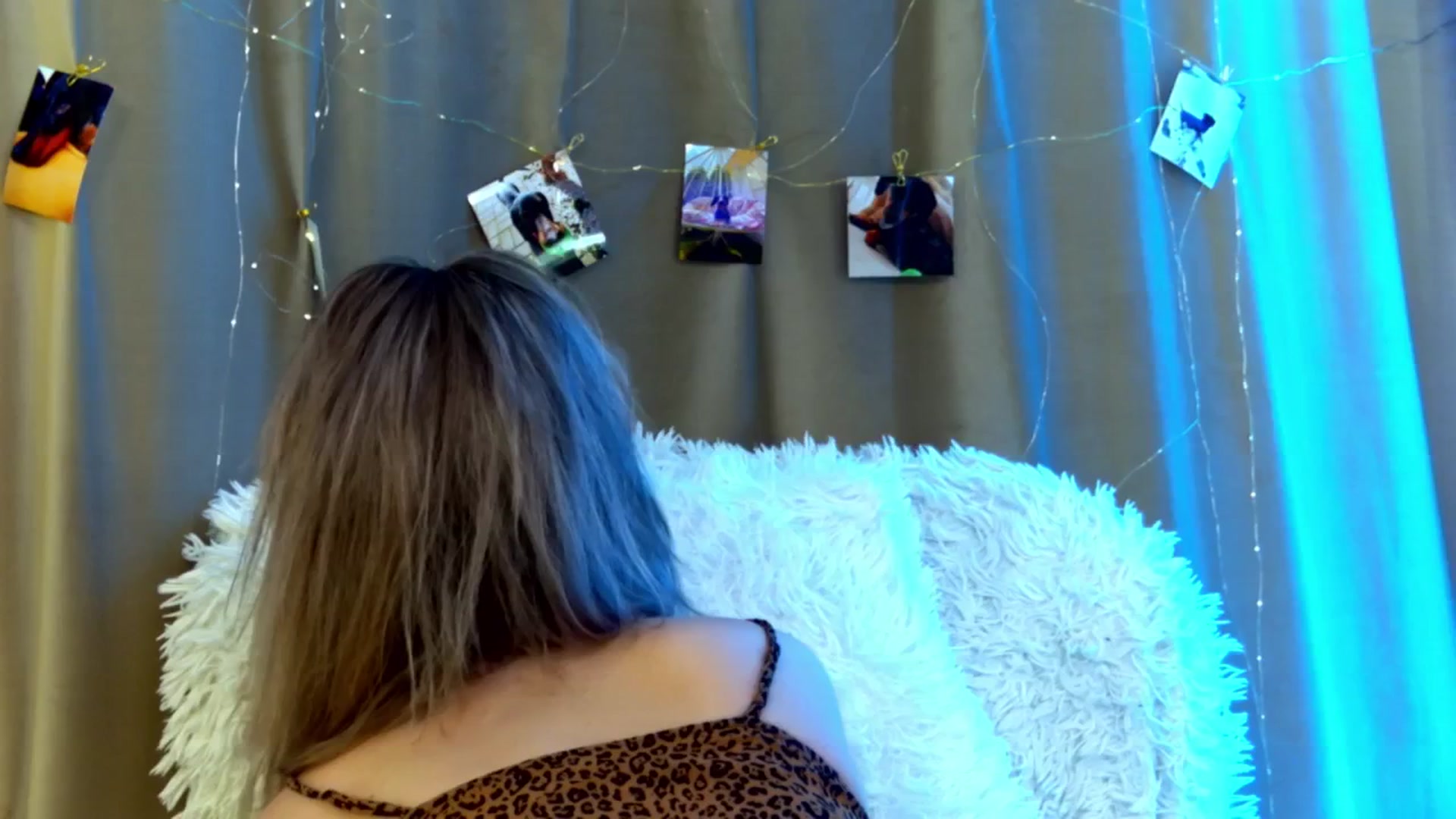 Gallery image thumbnail from AlexisLove's myfreecams stream on, 04/01/2025, 17:53 image 1 of 20