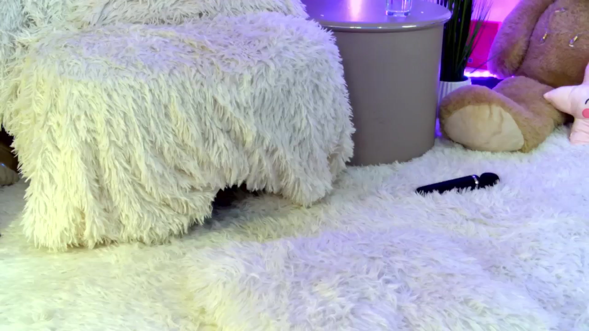 Gallery image thumbnail from AlexisLove's myfreecams stream on, 05/09/2025, 15:07 image 15 of 20