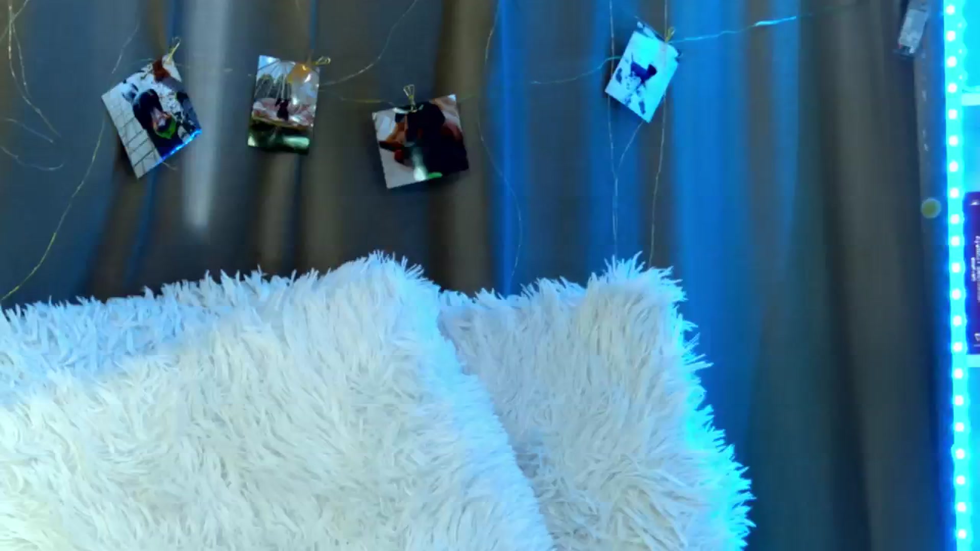 Gallery image thumbnail from AlexisLove's myfreecams stream on, 05/26/2025, 16:38 image 1 of 20