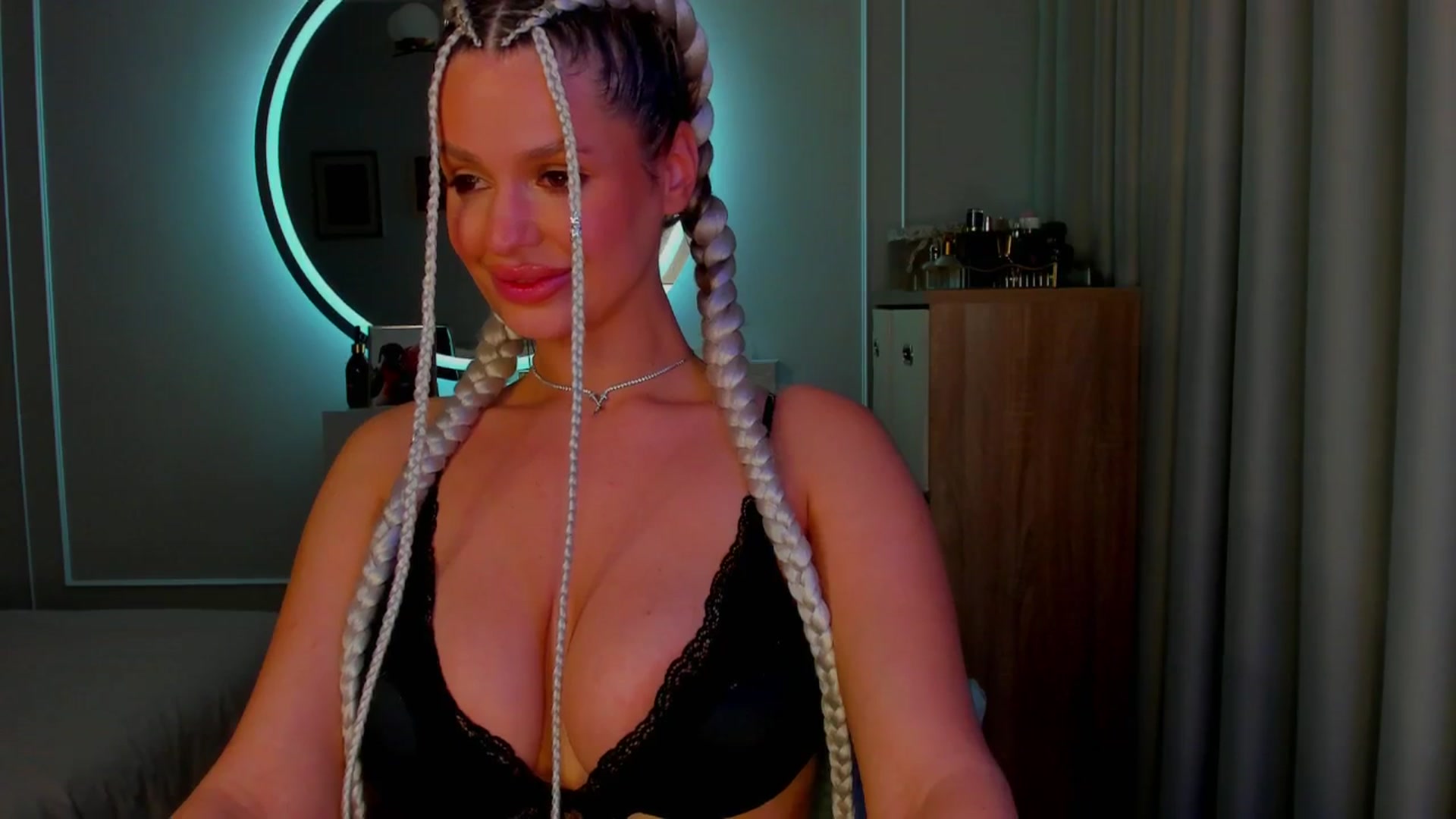 Gallery image thumbnail from AlexisLove's myfreecams stream on, 10/16/2025, 23:12 image 20 of 20