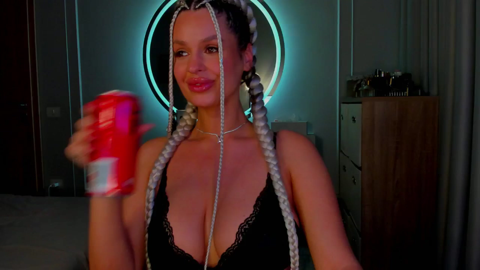 Gallery image thumbnail from AlexisLove's myfreecams stream on, 10/16/2025, 23:12 image 5 of 20