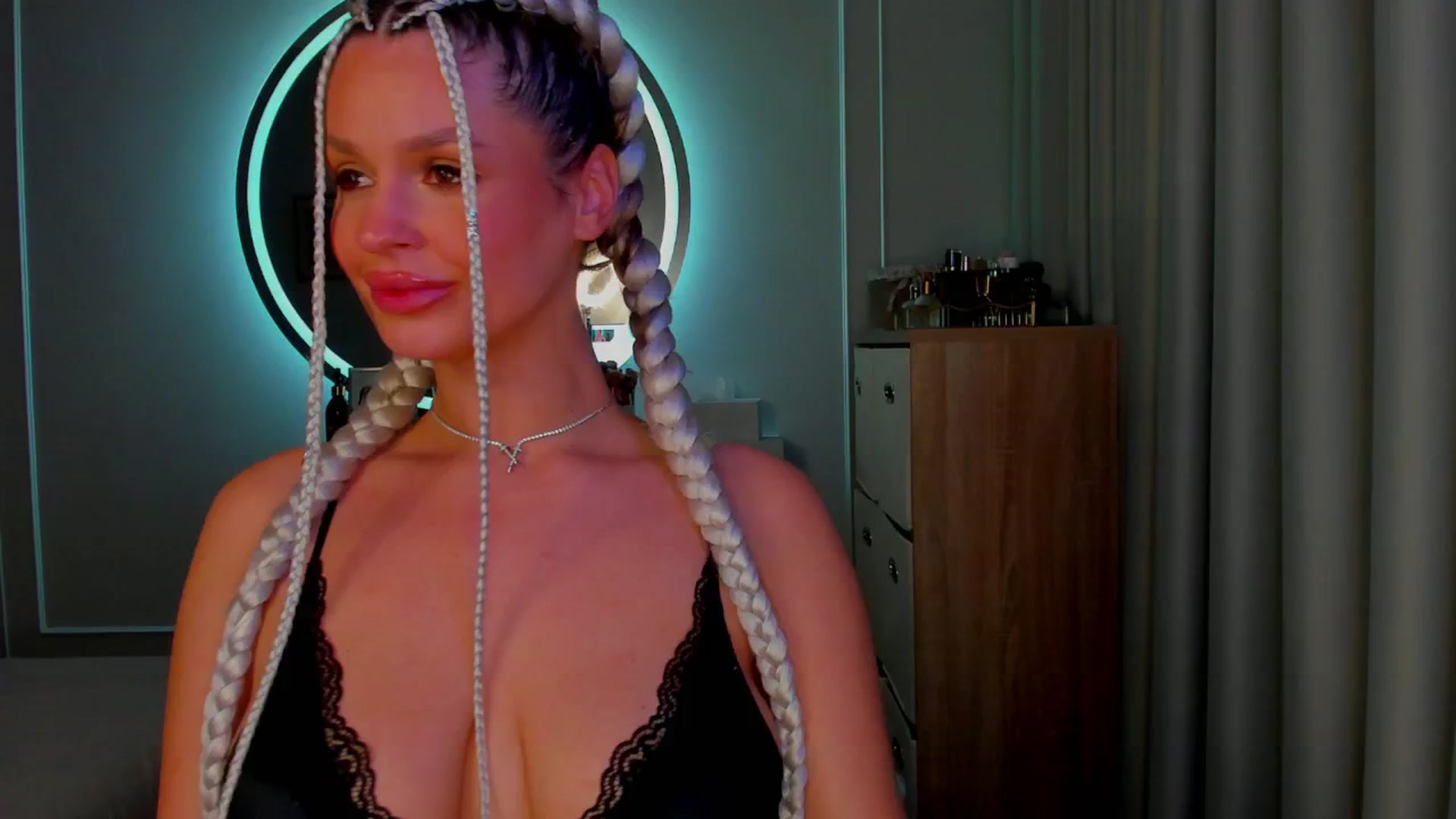 Gallery image thumbnail from AlexisLove's myfreecams stream on, 10/16/2025, 23:42 image 18 of 20