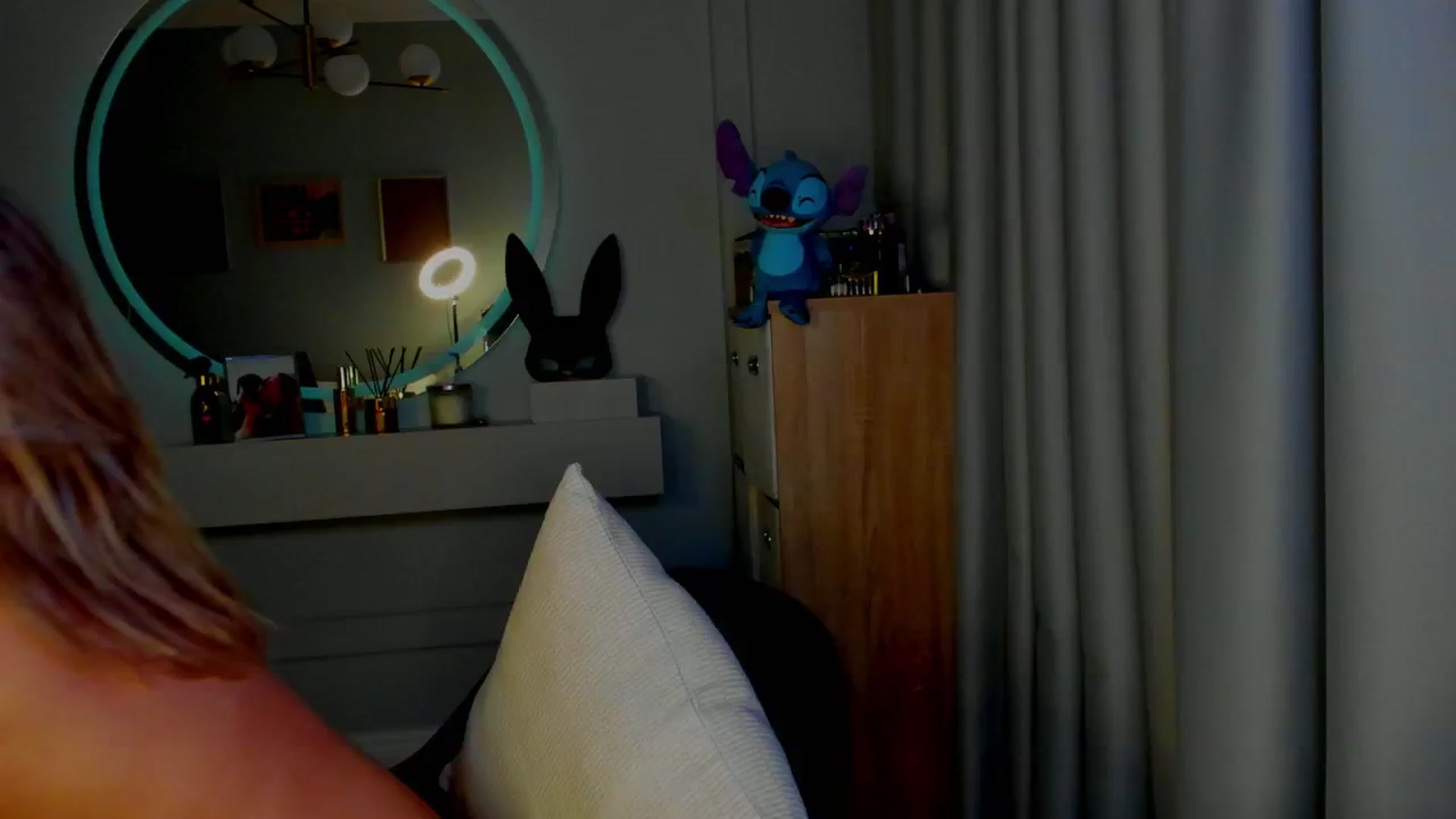 Gallery image thumbnail from AlexisLove's myfreecams stream on, 11/06/2025, 21:46 image 1 of 20