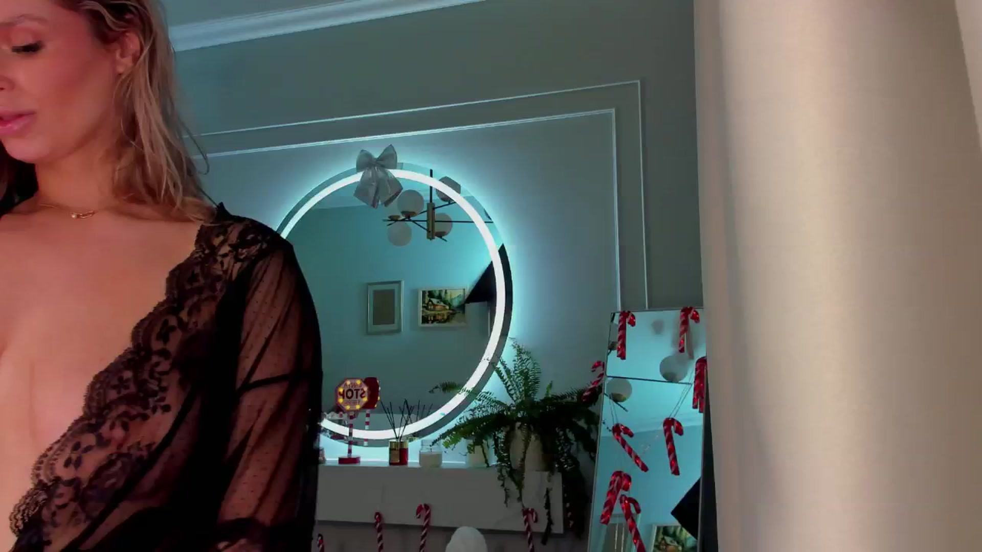 Gallery image thumbnail from AlexisLove's myfreecams stream on, 12/30/2025, 09:07 image 19 of 20