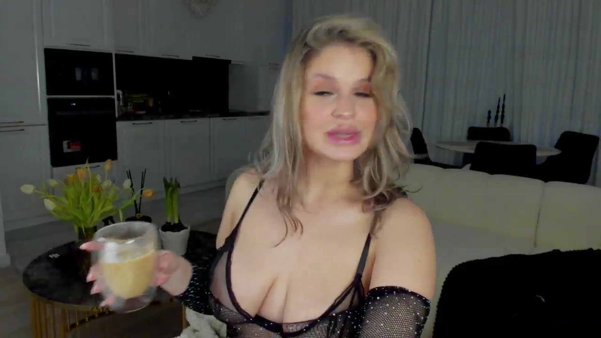 Gallery image thumbnail from AlexisLove's myfreecams stream on, 02/08/2026, 05:48 image 4 of 20