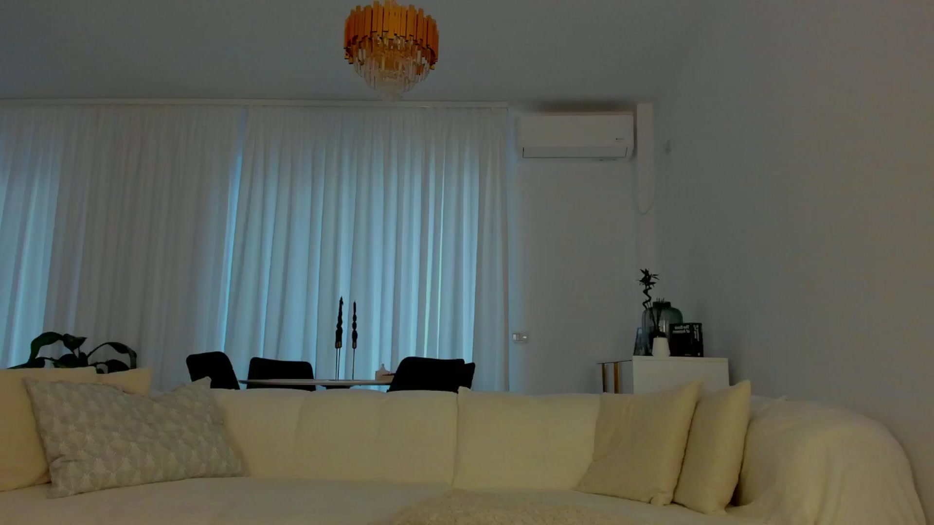 Gallery image thumbnail from AlexisLove's myfreecams stream on, 04/19/2026, 04:33 image 9 of 20