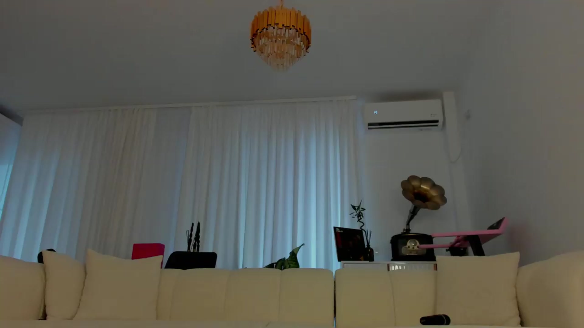 Gallery image thumbnail from AlexisLove's myfreecams stream on, 06/22/2026, 18:30 image 14 of 20