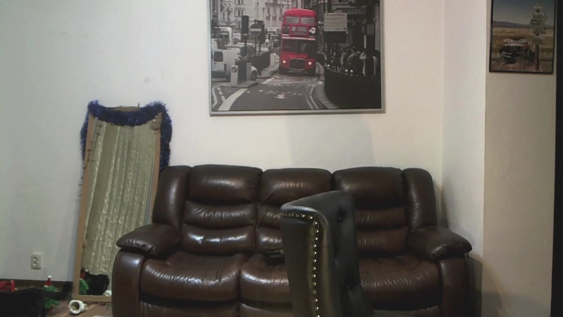 Gallery image thumbnail from AlexisLuvv's myfreecams stream on, 12/22/2022, 19:43 image 7 of 20