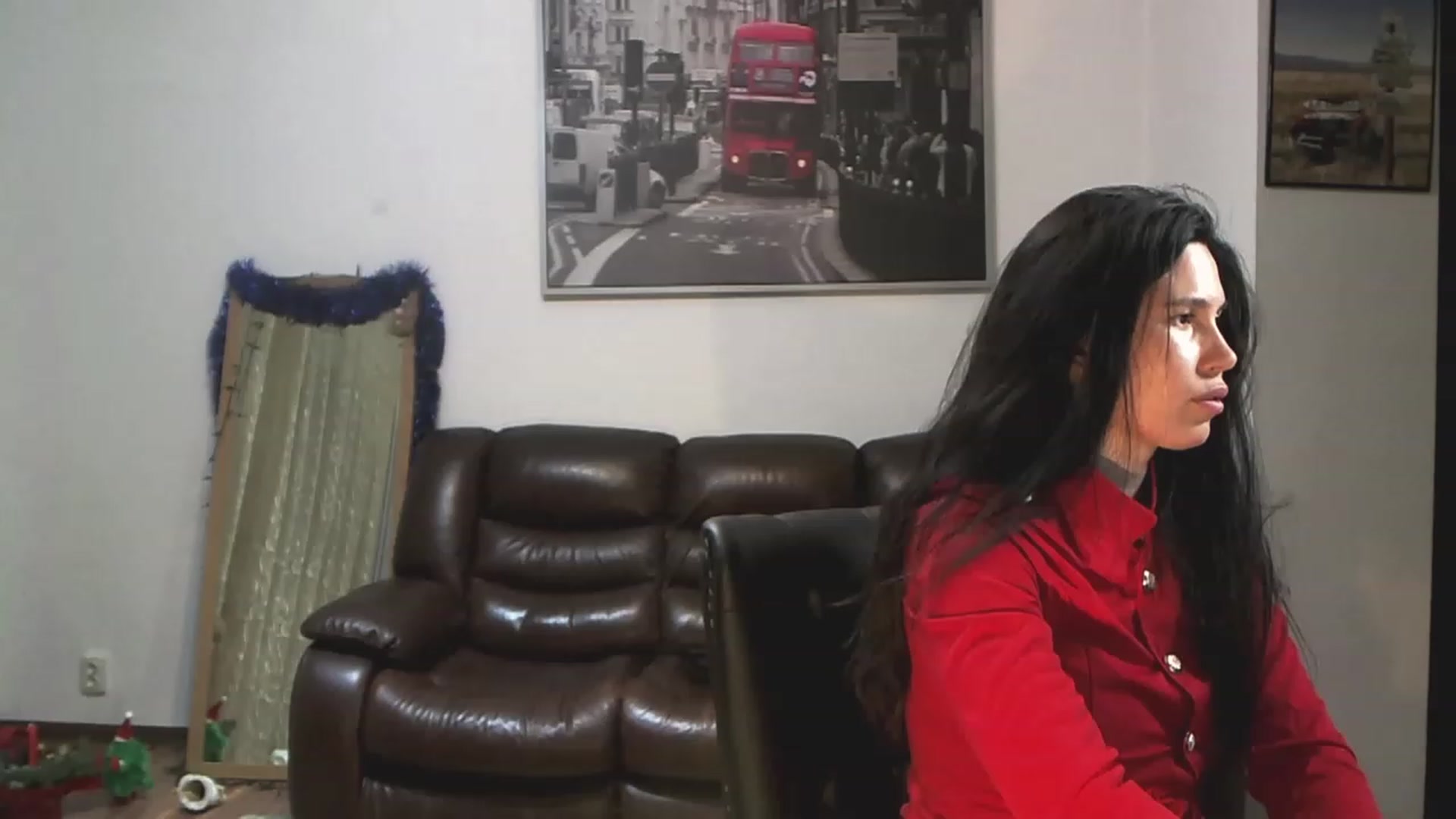 Gallery image thumbnail from AlexisLuvv's myfreecams stream on, 12/22/2022, 19:43 image 1 of 20