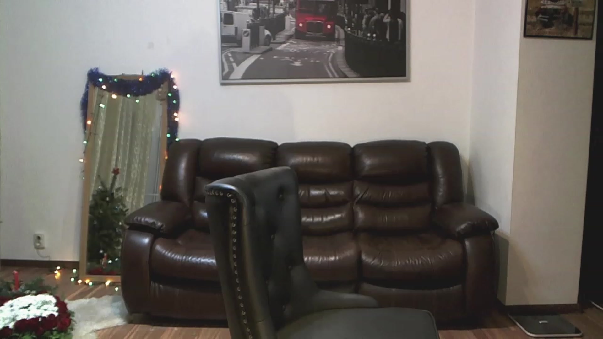 Gallery image thumbnail from AlexisLuvv's myfreecams stream on, 12/24/2022, 23:18 image 1 of 20