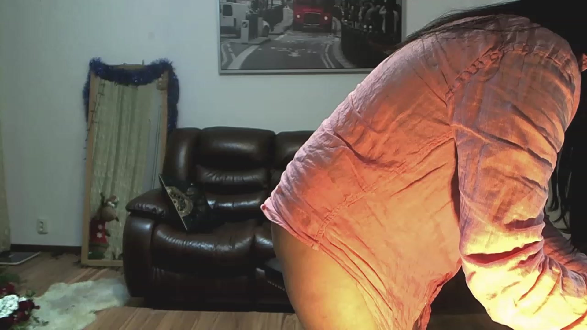 Gallery image thumbnail from AlexisLuvv's myfreecams stream on, 12/29/2022, 21:12 image 18 of 20