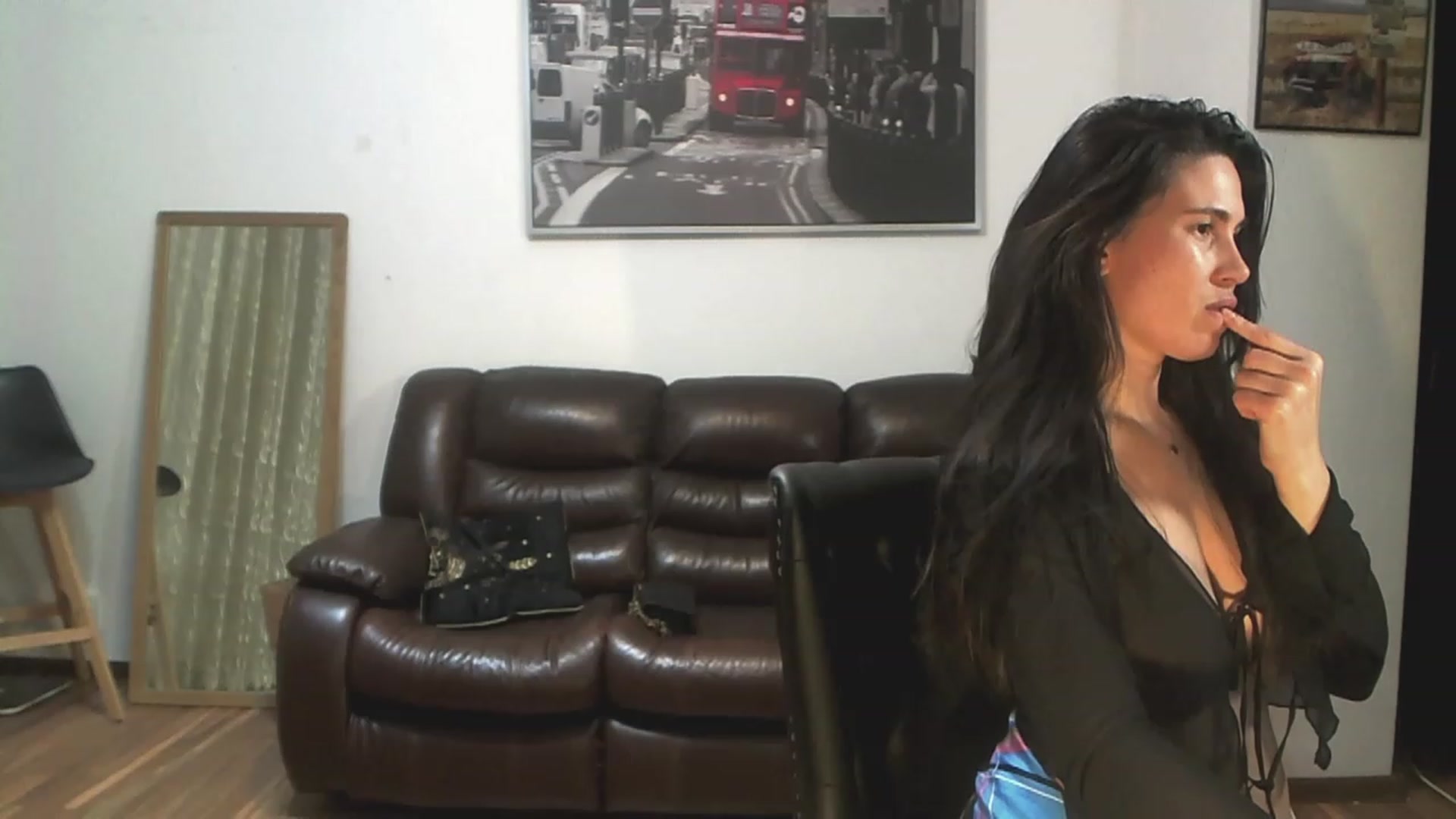 Gallery image thumbnail from AlexisLuvv's myfreecams stream on, 01/19/2023, 19:18 image 6 of 20