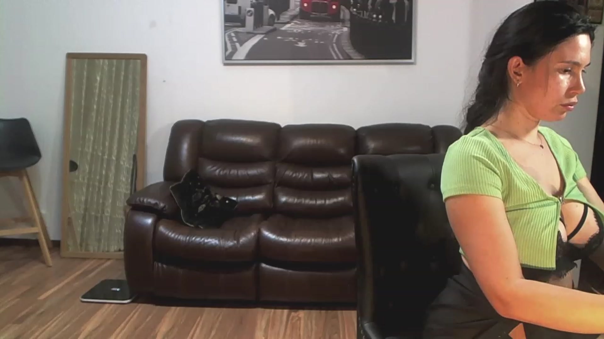 Gallery image thumbnail from AlexisLuvv's myfreecams stream on, 02/05/2023, 17:23 image 15 of 20