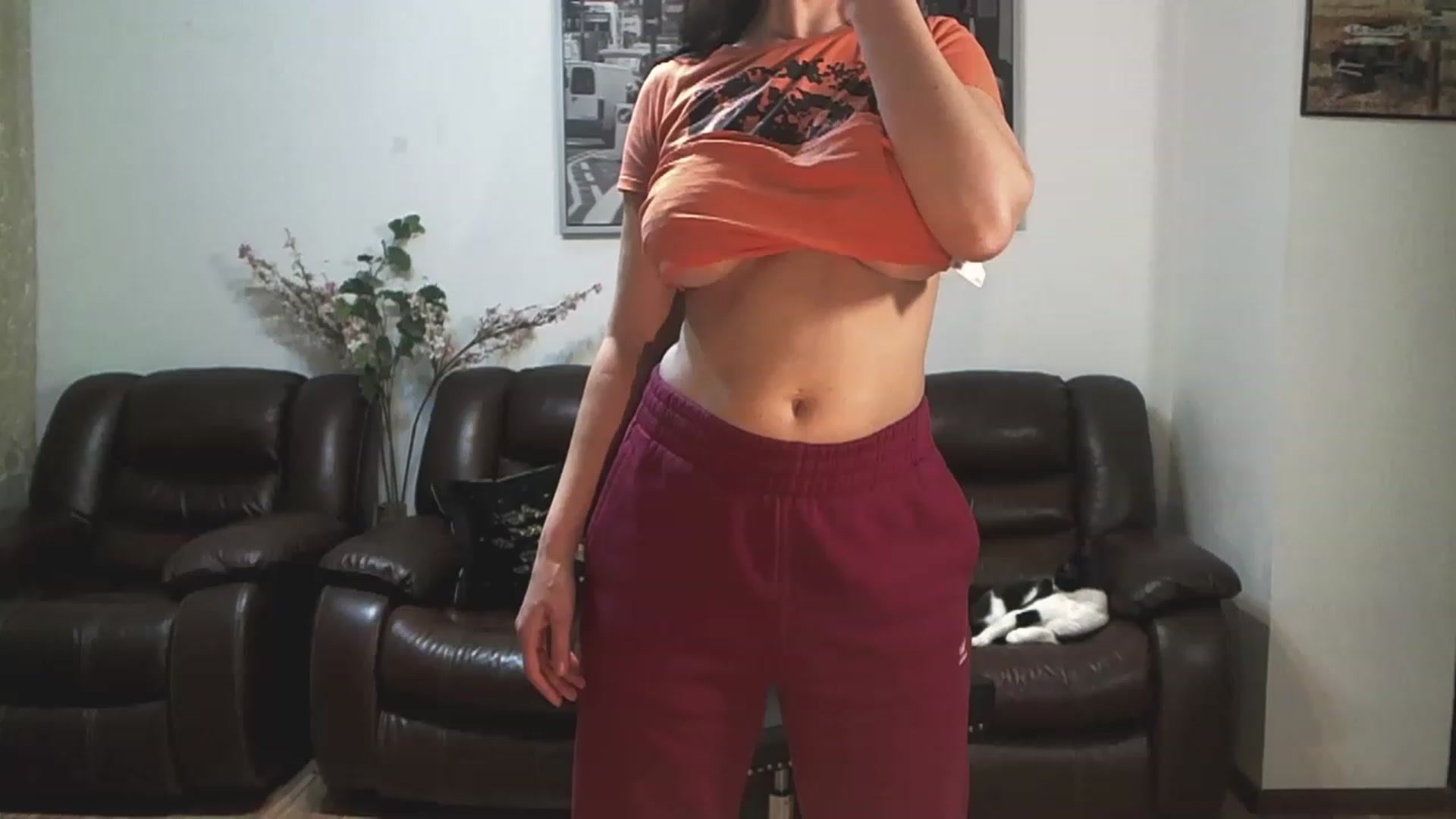 Gallery image thumbnail from AlexisLuvv's myfreecams stream on, 03/14/2023, 19:23 image 2 of 20