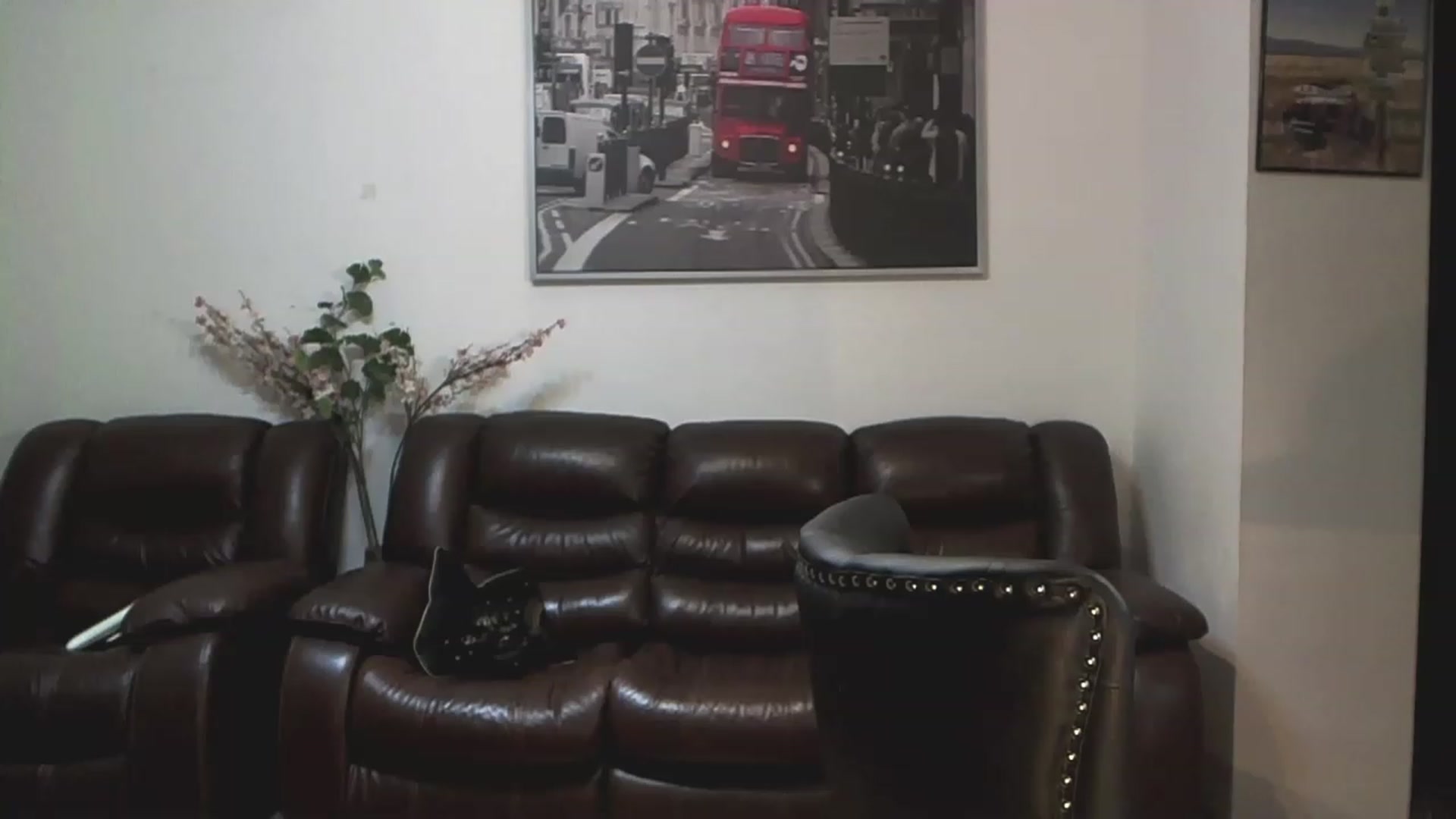Gallery image thumbnail from AlexisLuvv's myfreecams stream on, 05/03/2023, 20:43 image 4 of 20