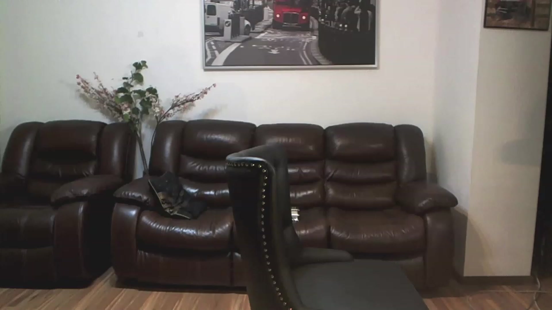 Gallery image thumbnail from AlexisLuvv's myfreecams stream on, 05/15/2023, 22:36 image 1 of 20