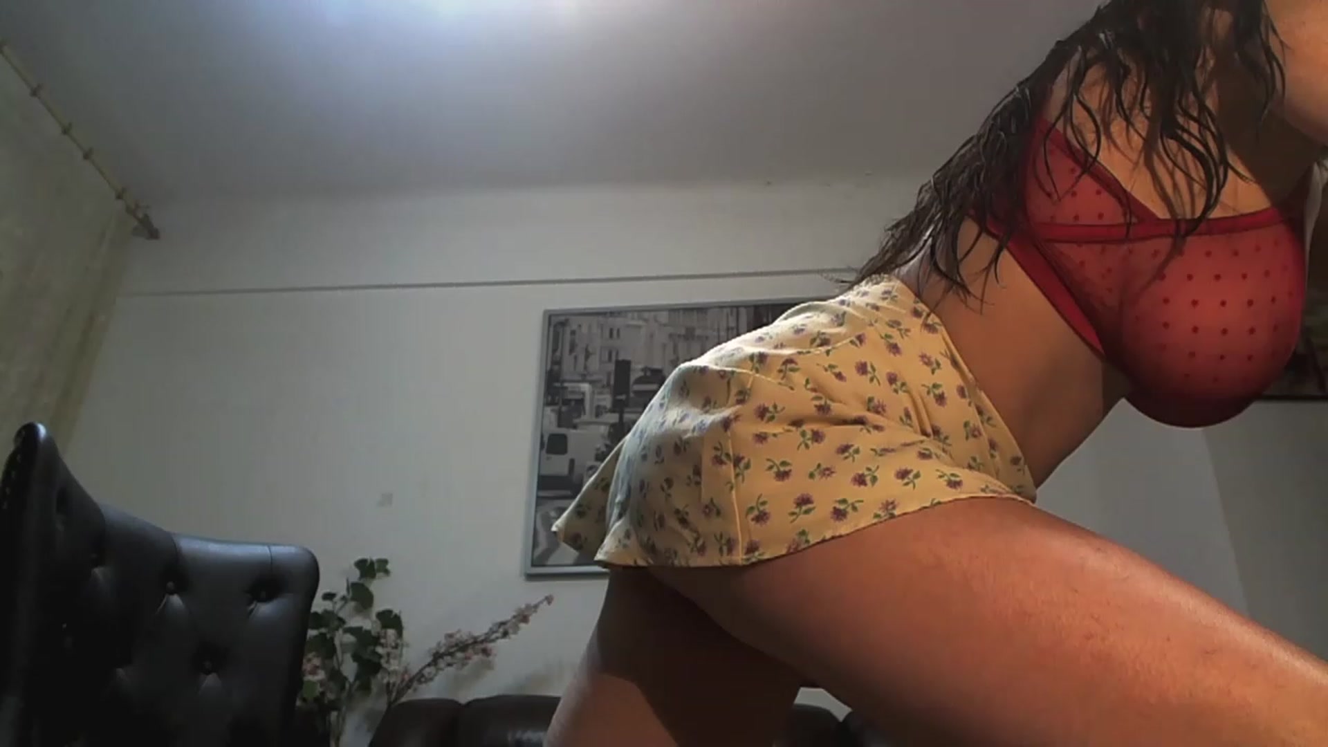 Gallery image thumbnail from AlexisLuvv's myfreecams stream on, 05/23/2023, 20:57 image 4 of 20